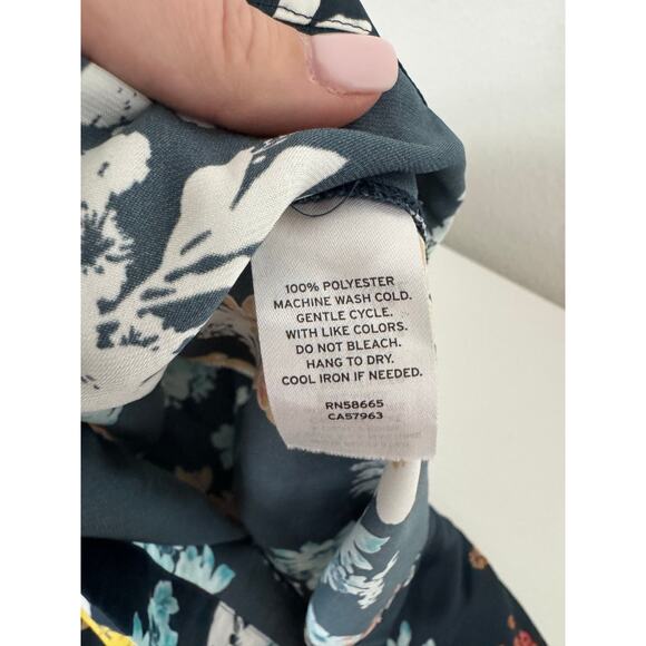 Nordstrom Womens Lingerie Sleep Dress Size Medium Satin Floral Long Sleeve - Picture 3 of 7